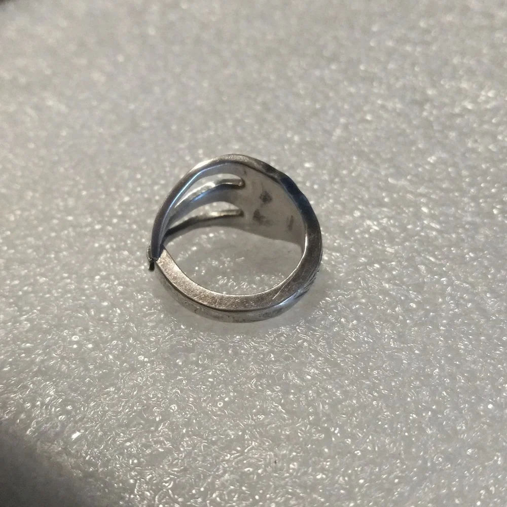 Community flatware ring - Picture 3 of 4